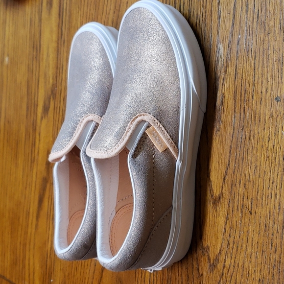 🎉HP🎉 Sparkly peach Vans slip on sneakers, size 2.5 - Picture 2 of 10